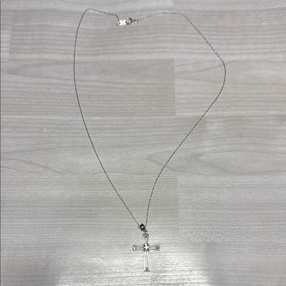 10k White Gold Necklace with Tanzanite & Diamonds Cross Pendant 1.9g - Picture 6 of 6